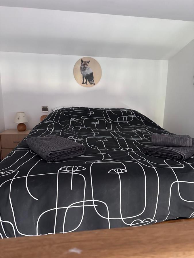 Ferienwohnung Les Ecureuils Saint-Cannat Exterior foto